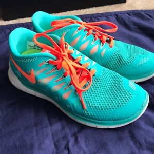 Nike Frees Shoes Size 7